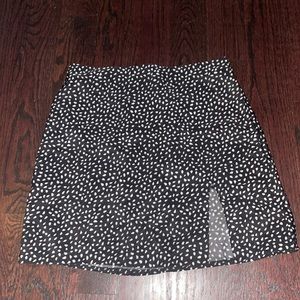 Shein Black Mini Skirt With White Dots Split Hem